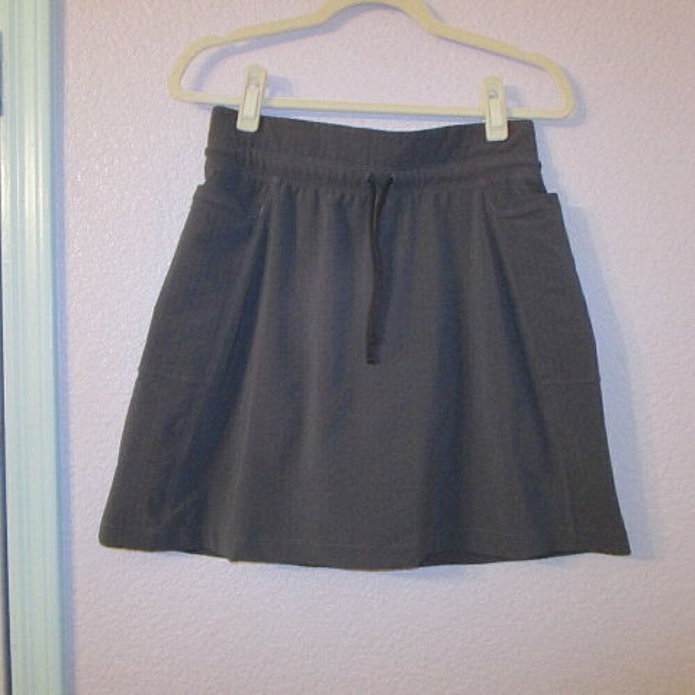 Title Nine Hiking Skirt Skort Size S Pockets UPF Stretch Swiftsnap Gorpcore EUC
